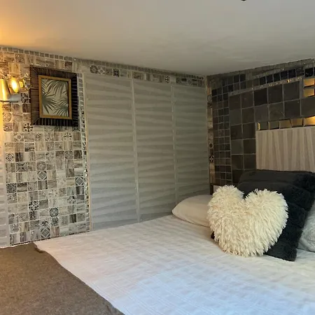 New Garden Apartment